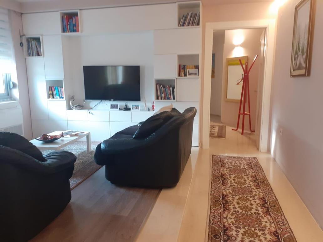 Lake View Apartment ติรานา ภายนอก รูปภาพ