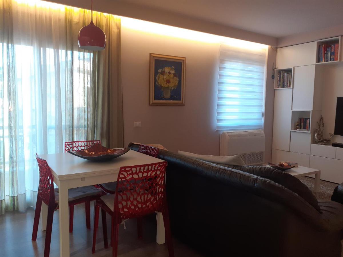 Lake View Apartment ติรานา ภายนอก รูปภาพ